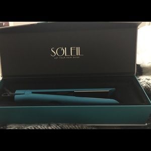 NEW Soleil Ceramic Hair Straightener Turquoise